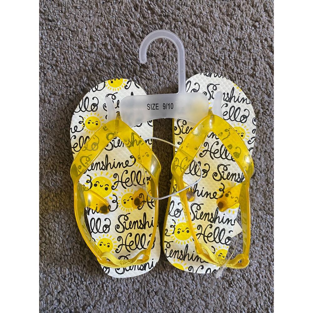 Hello Sunshine Yellow Kids Flip Flop Sandal- size 9/10 NEW